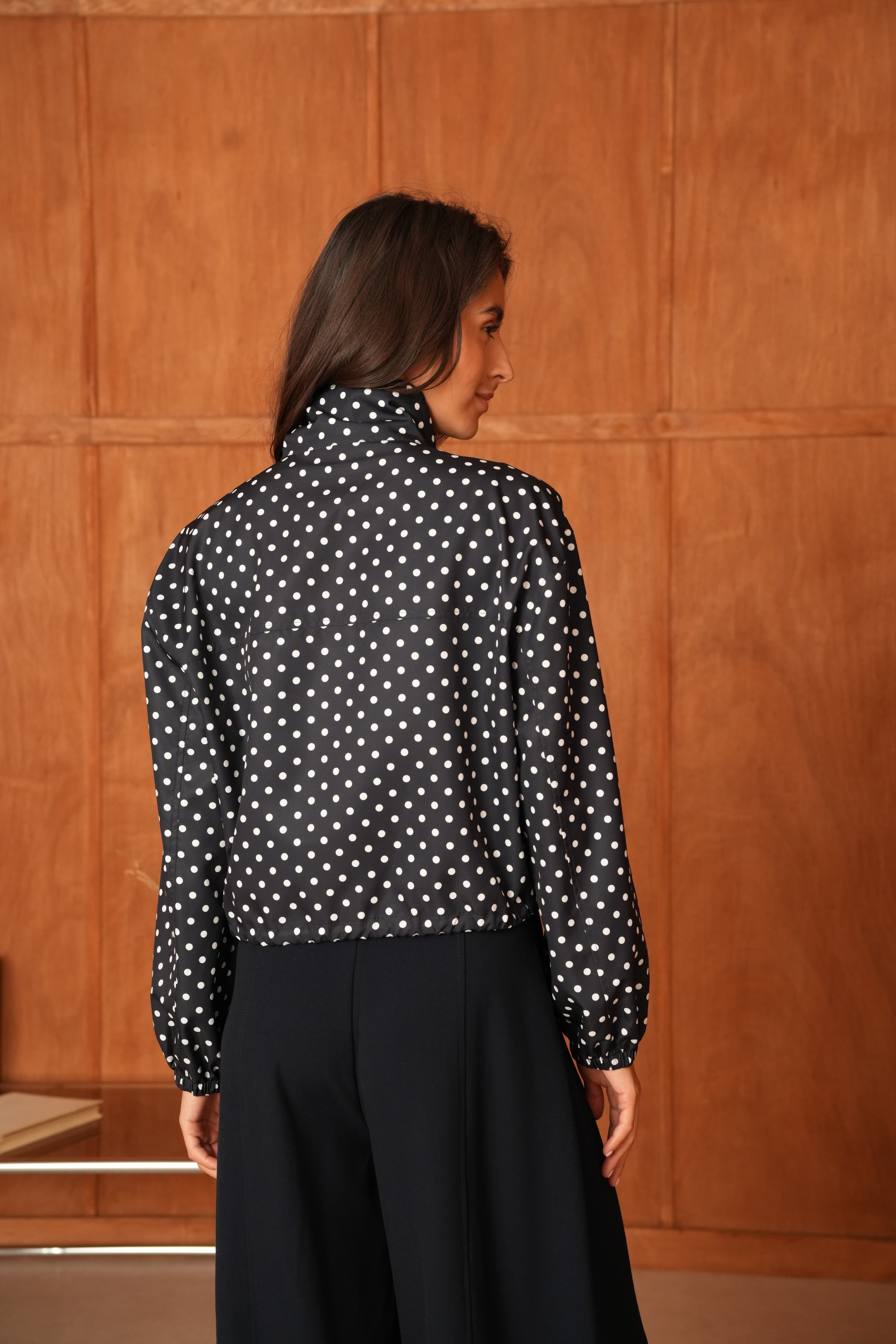 VESTE IMPERMÉABLE À POIS