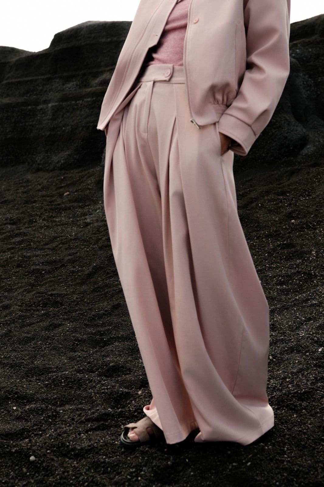 PANTALON WIDE LEG A PLIS ROSE