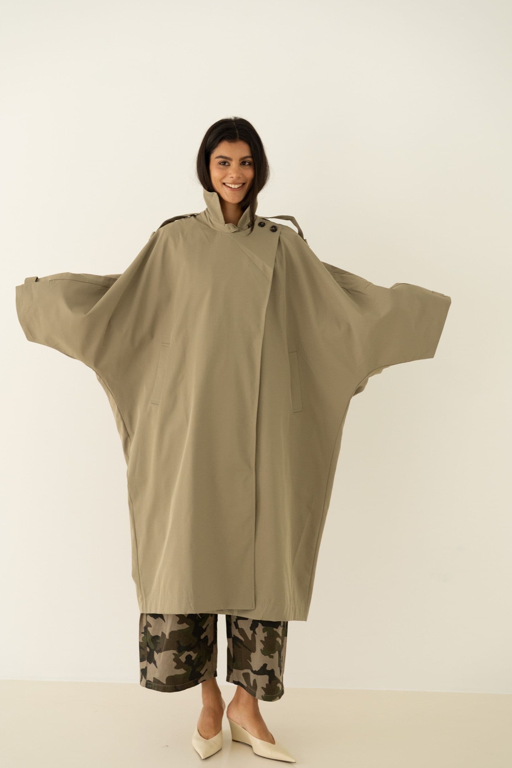 TRENCH CAPE ALMA