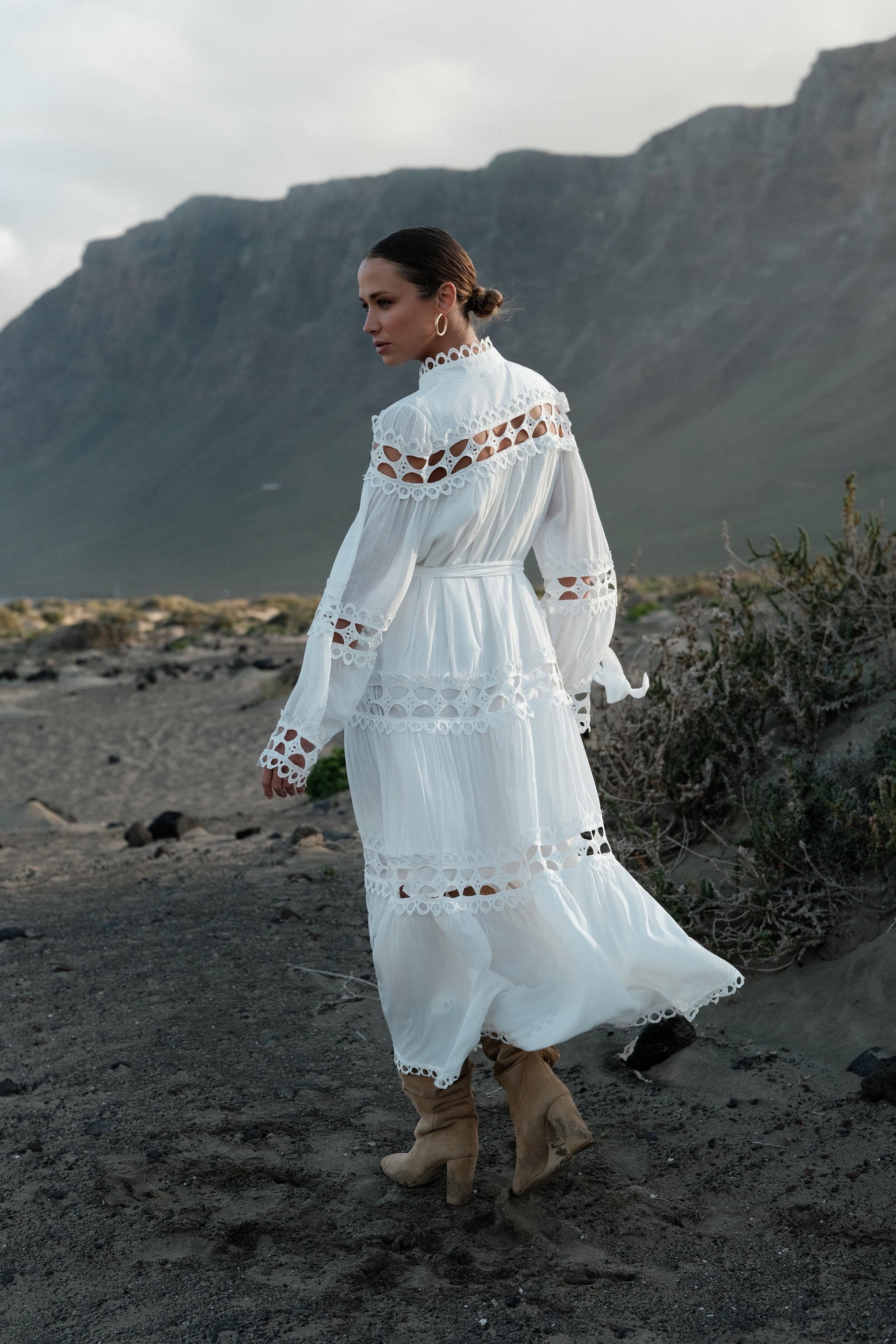 ROBE DENTELLE BLANCHE 