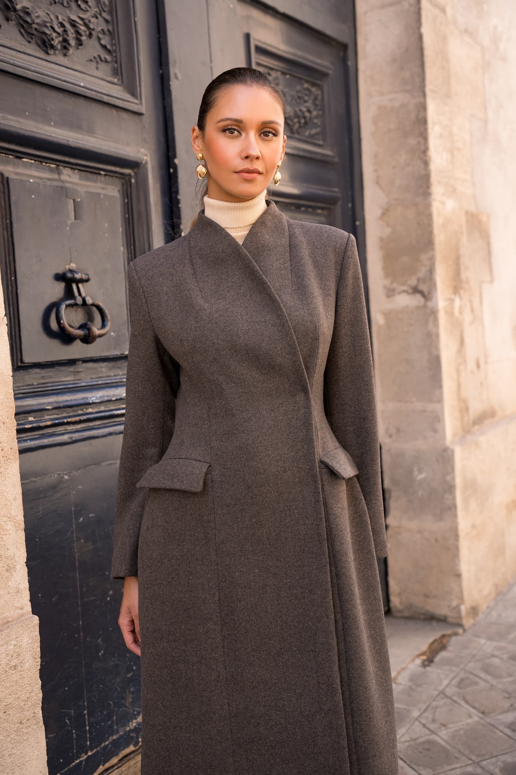  MANTEAU LONG CINTRÉ À COL CROISÉ