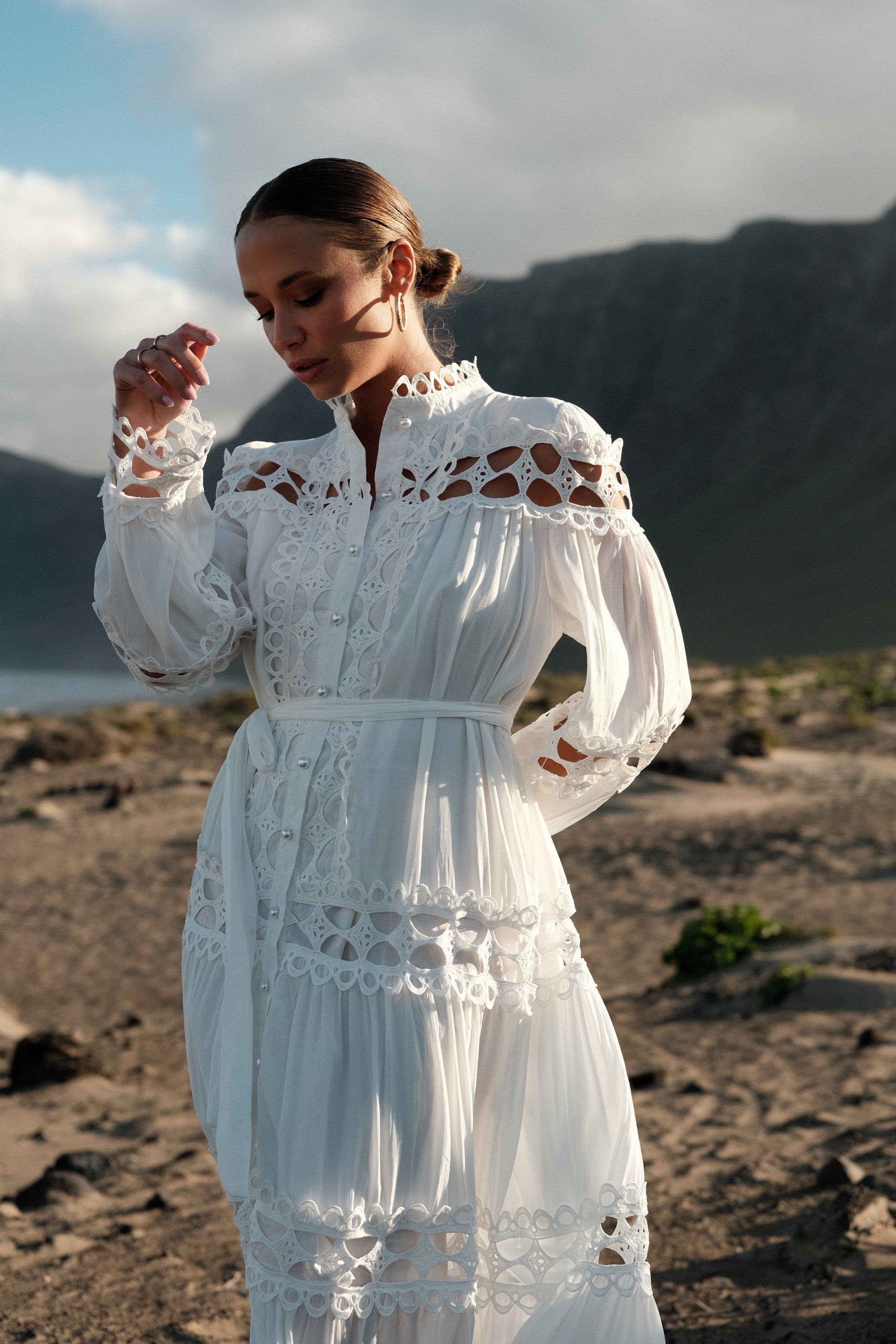 ROBE DENTELLE BLANCHE 