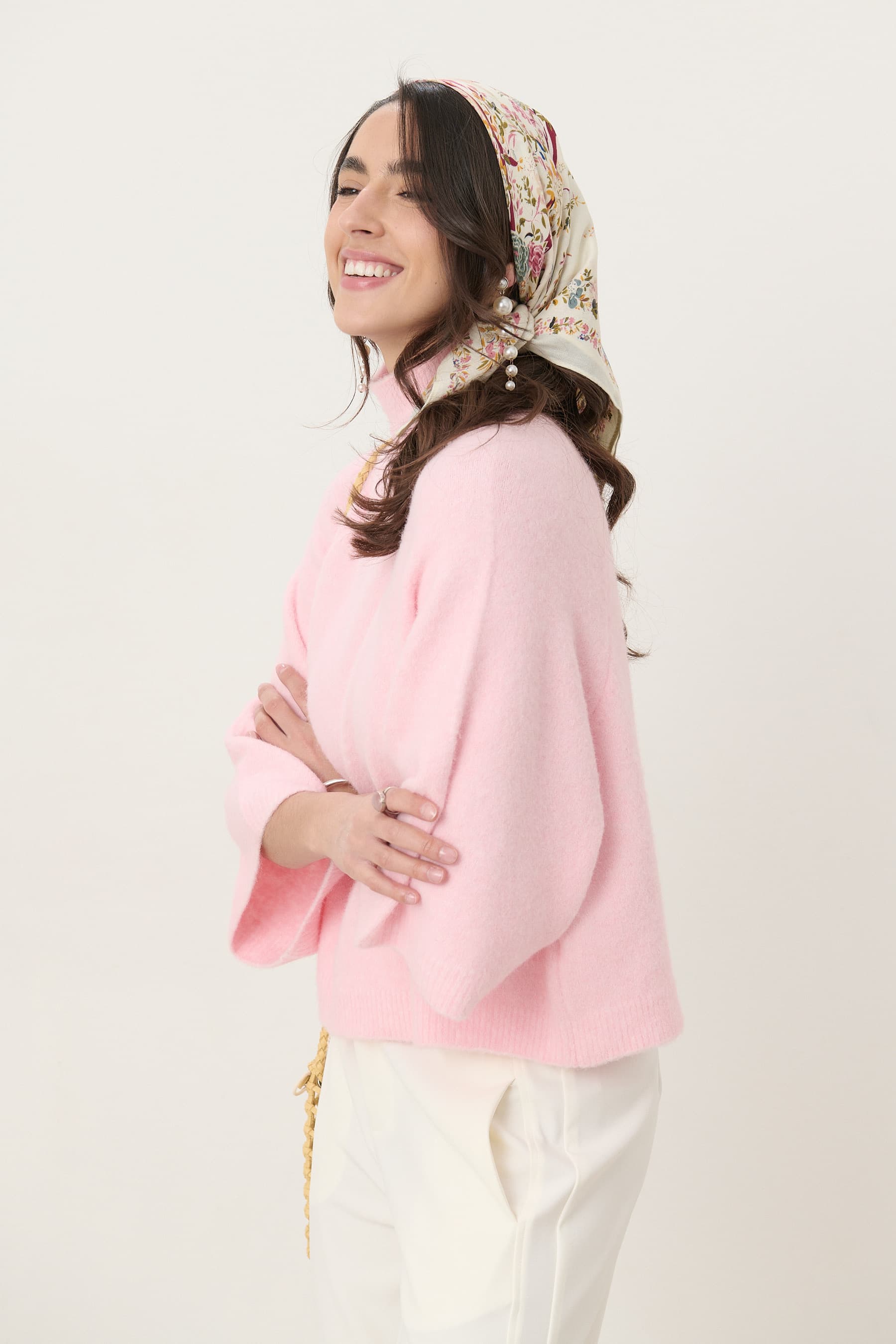 PULL MANCHES COURTES