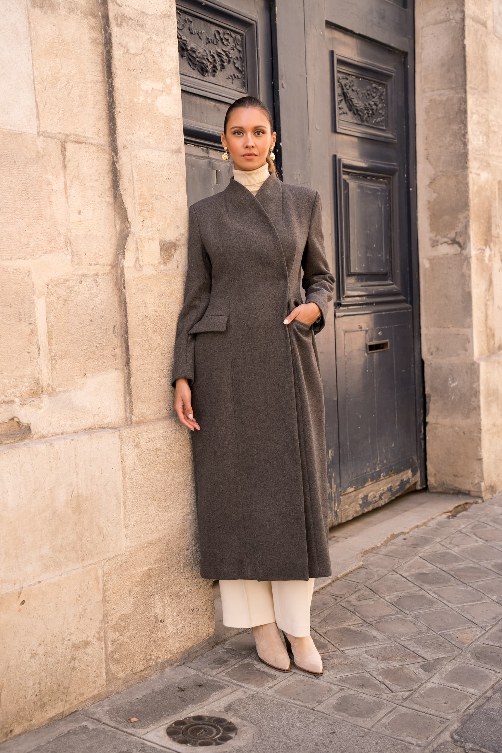  MANTEAU LONG CINTRÉ À COL CROISÉ