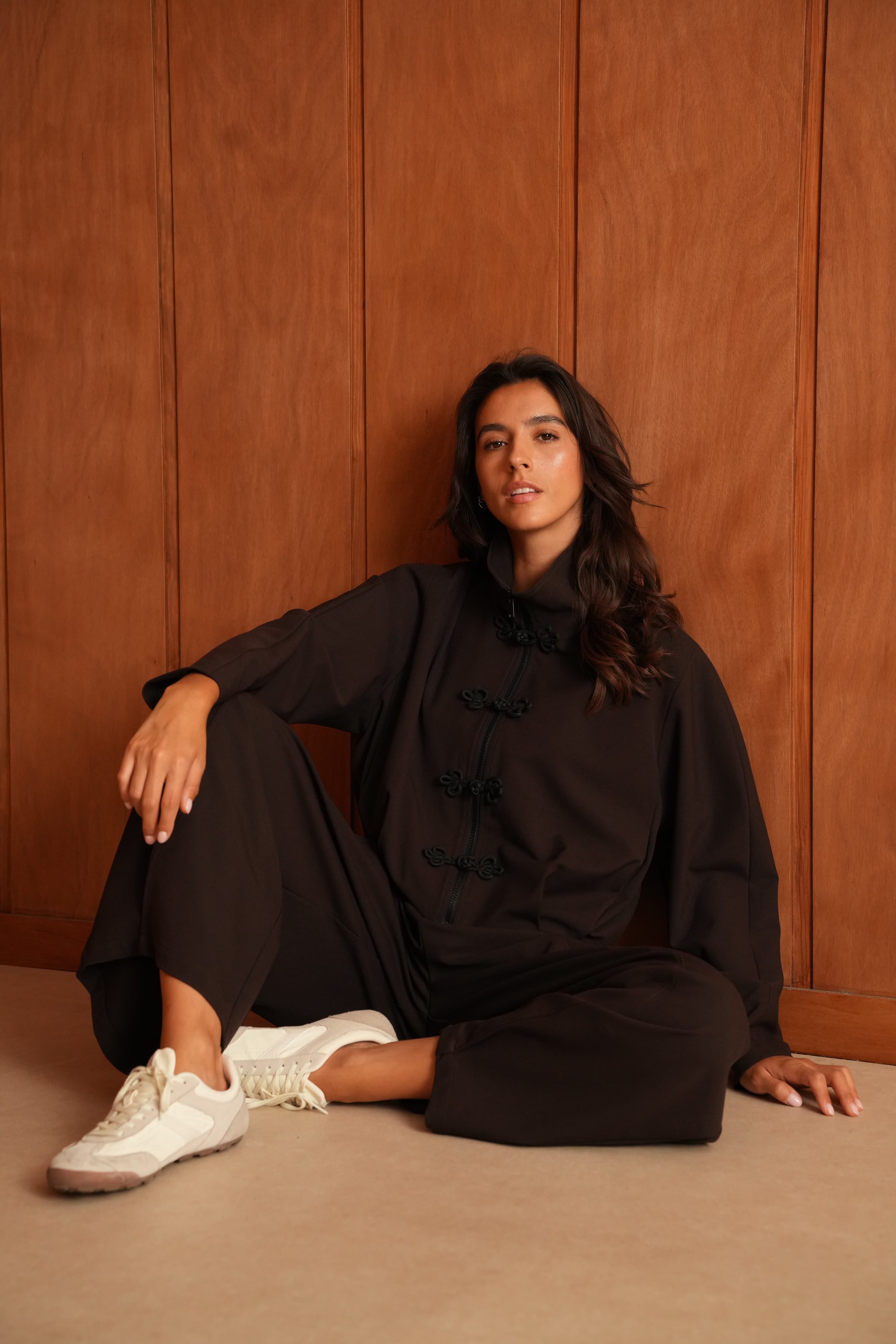 VESTE SORA À BRANDEBOURGS MARRON