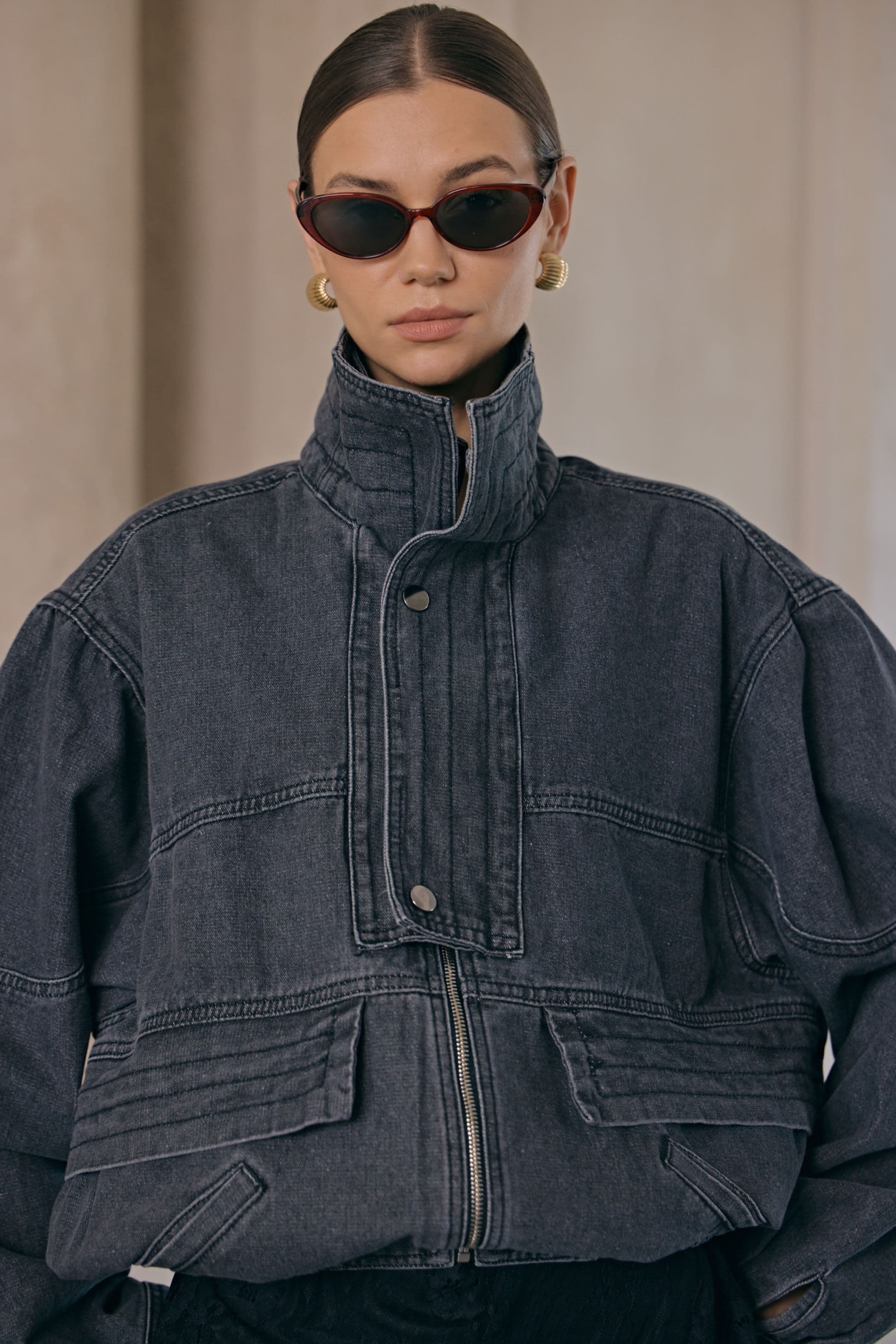 VESTE EN JEAN OVERSIZE COL MONTANT 