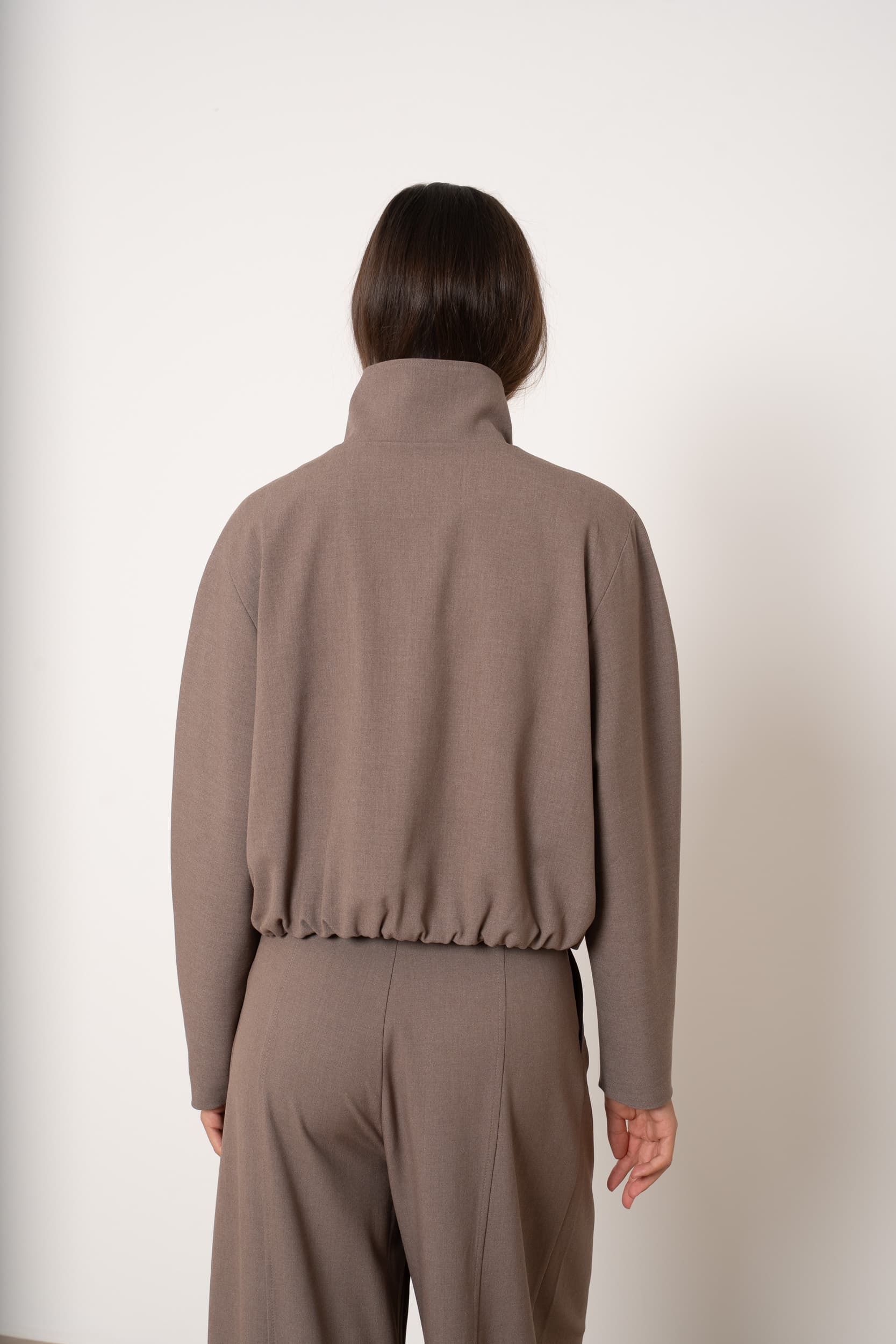 VESTE SORA À BRANDEBOURGS TAUPE