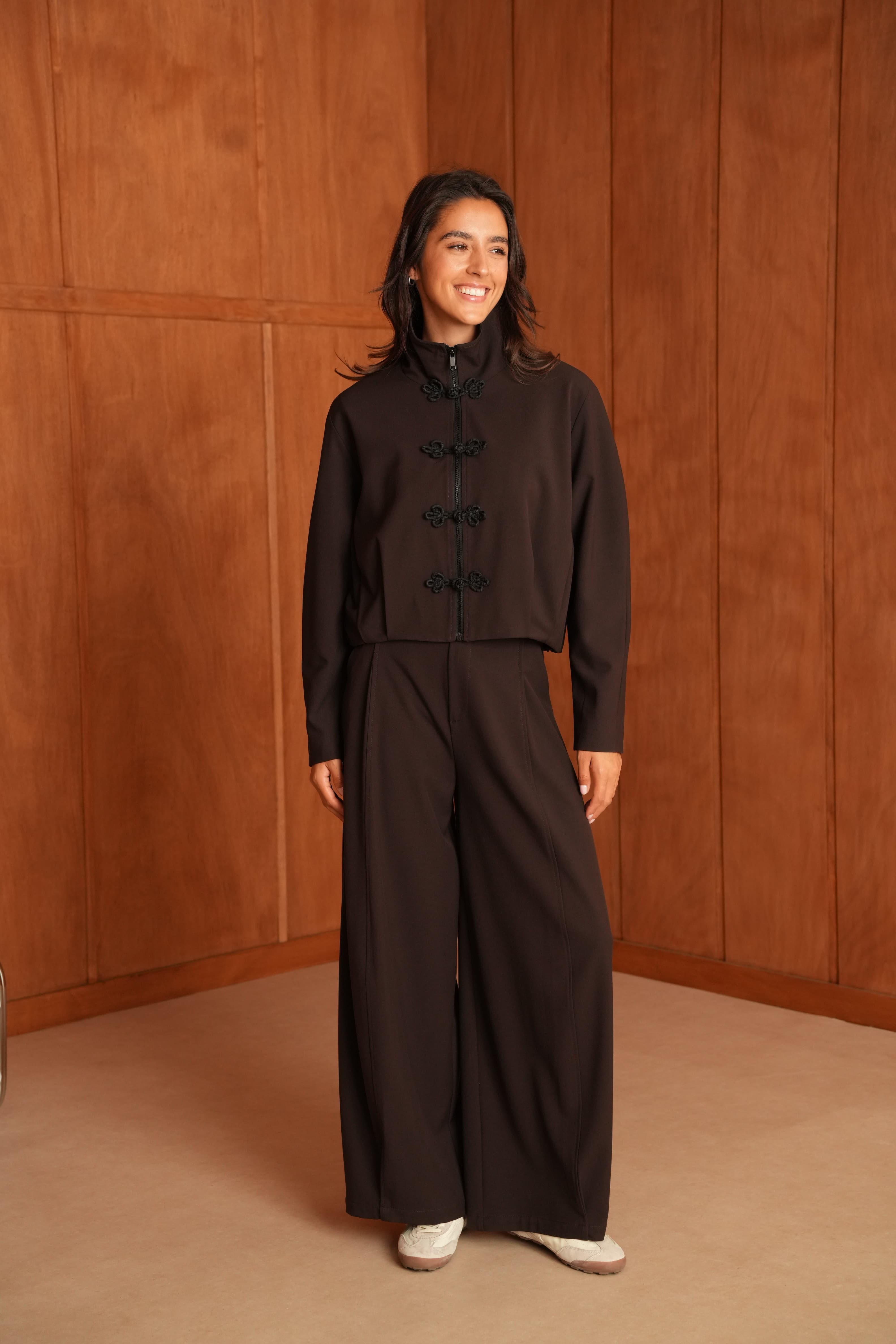VESTE SORA À BRANDEBOURGS MARRON