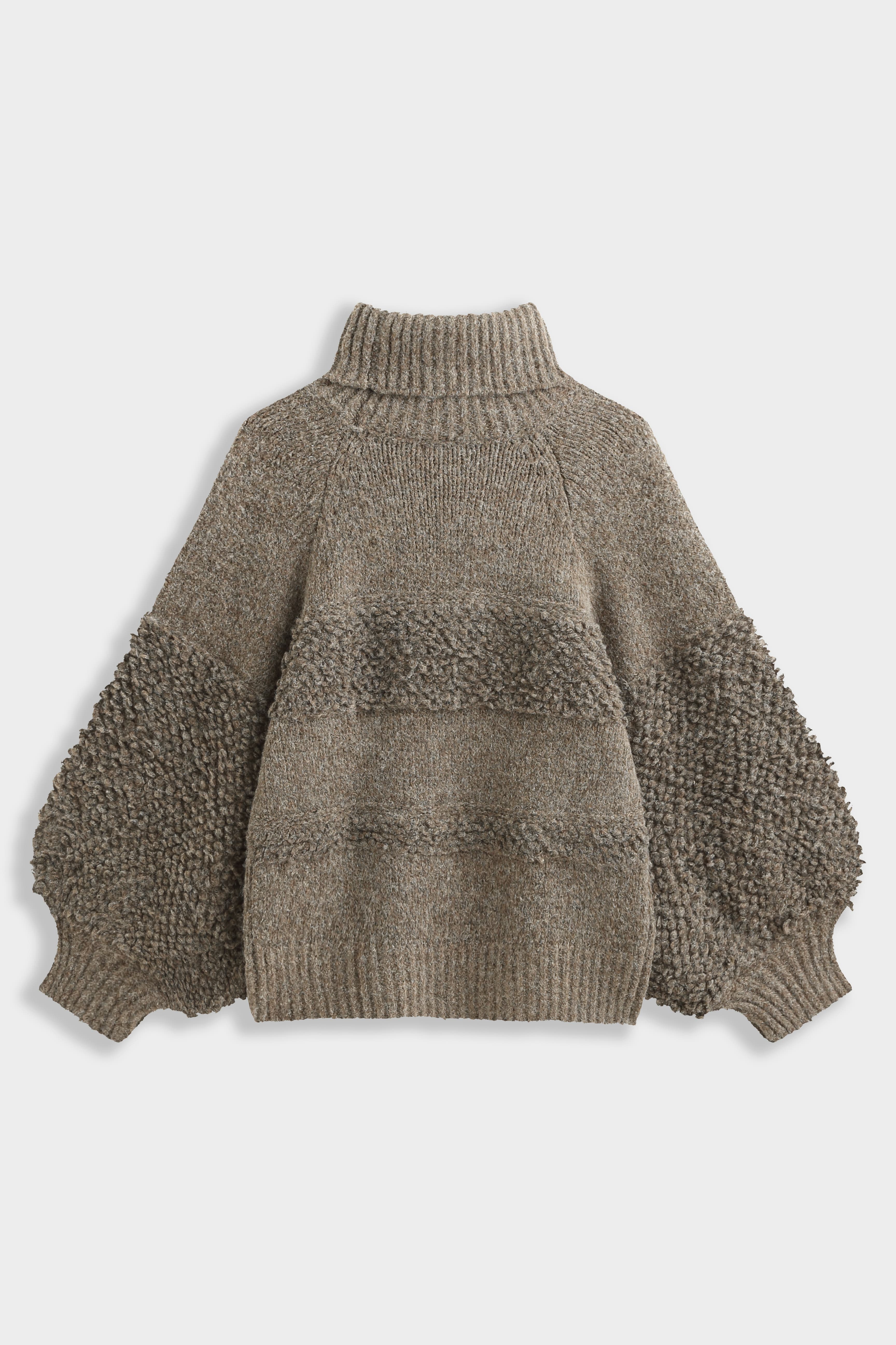 PULL MAILLE BOUCLÉE