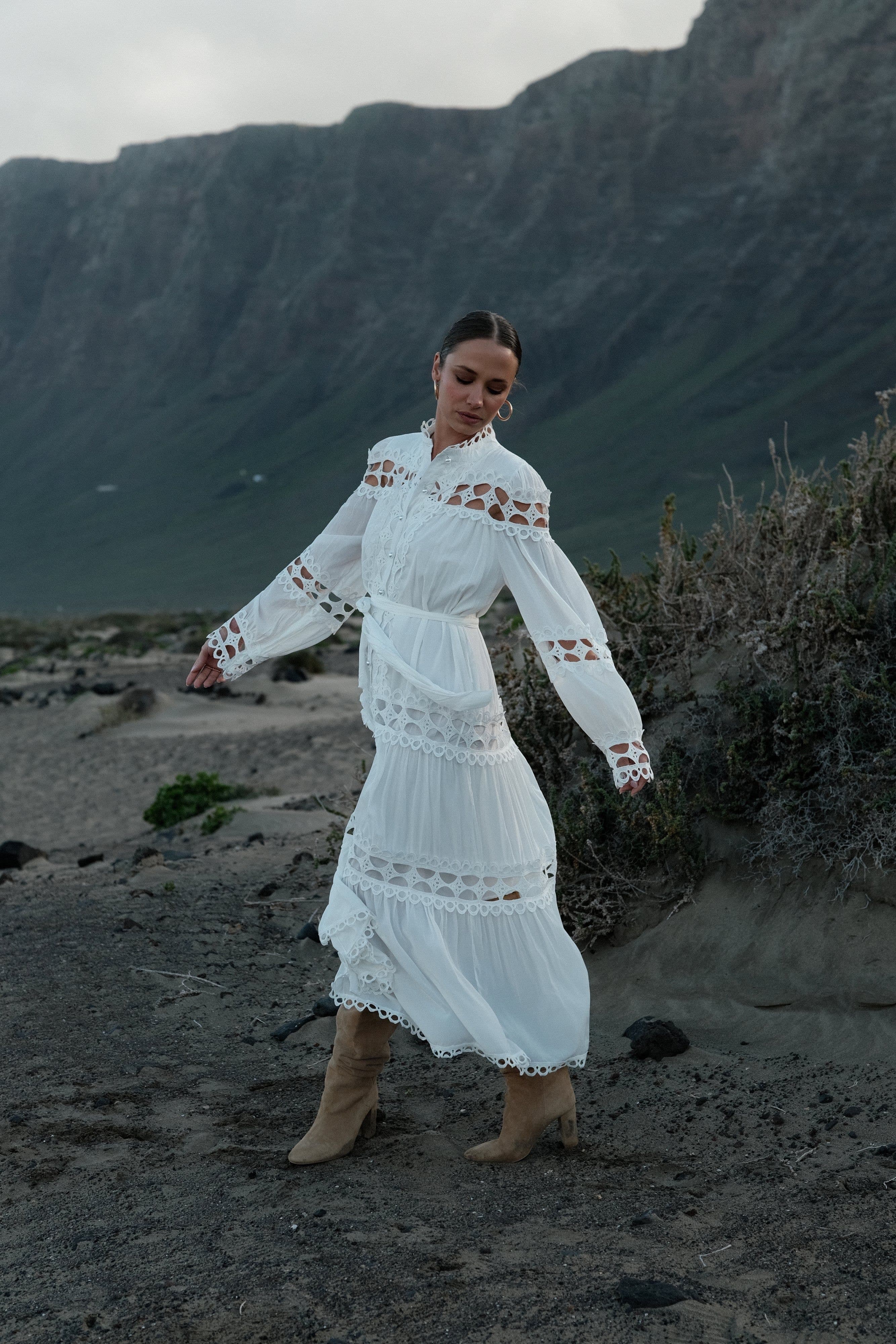 ROBE DENTELLE BLANCHE 