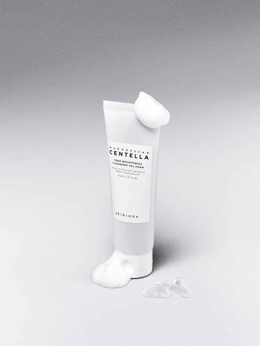 SKIN1004 Centella Tone Brightening Cleansing Gel Foam 125 ml