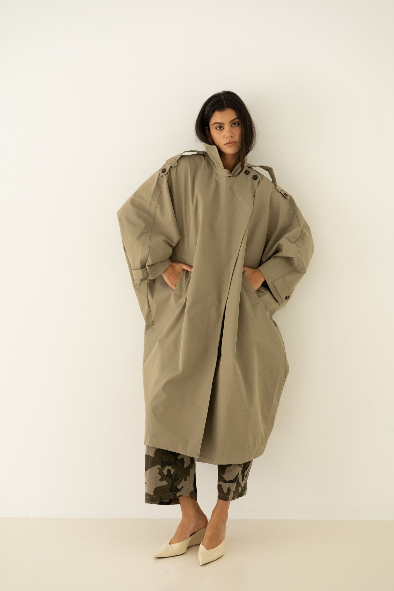 TRENCH CAPE ALMA